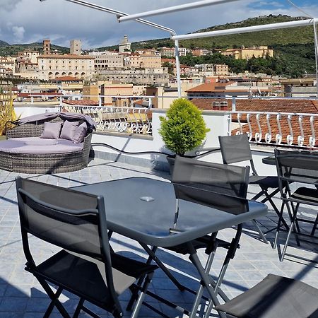 Tower Apartments Terracina Exterior foto